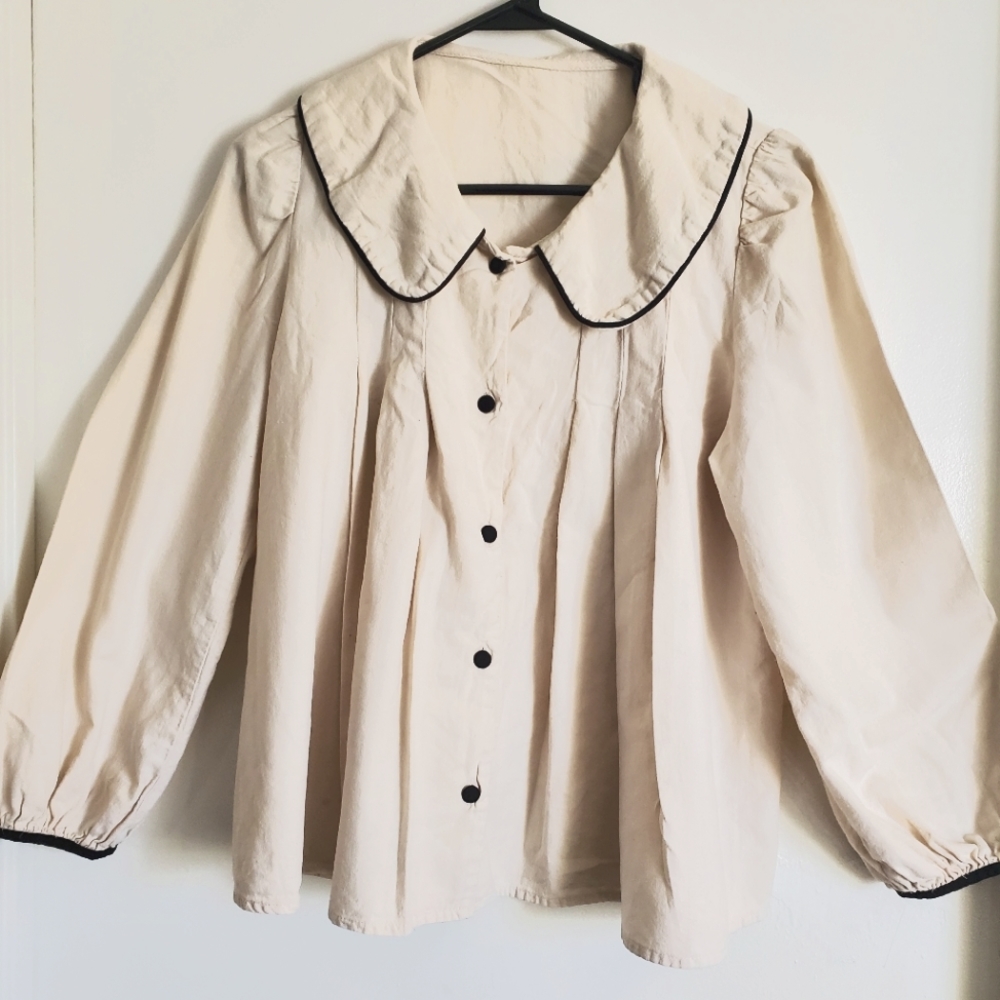 Cute pleated top